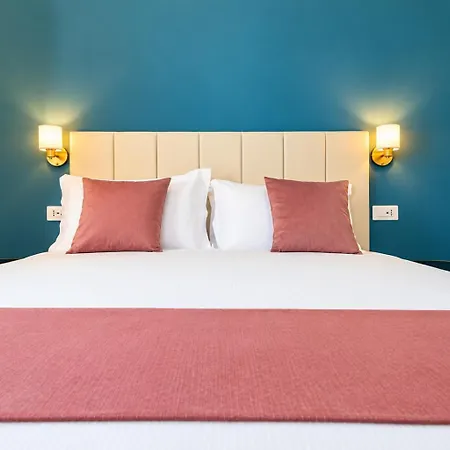 Boutique 81 - Spanish Steps Guest house