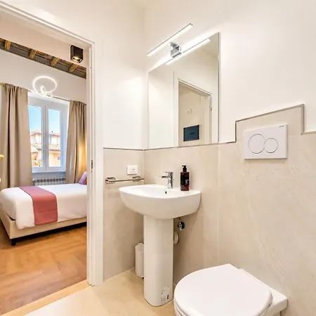 Guest house Boutique 81 - Spanish Steps 4*